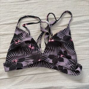 Acacia swim top - Size Small